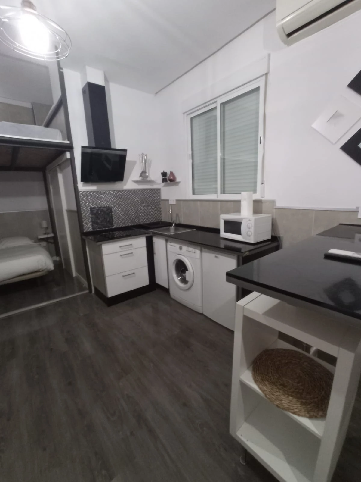 (109) Hab Estudio Plaza Central 12 - Imagen 8