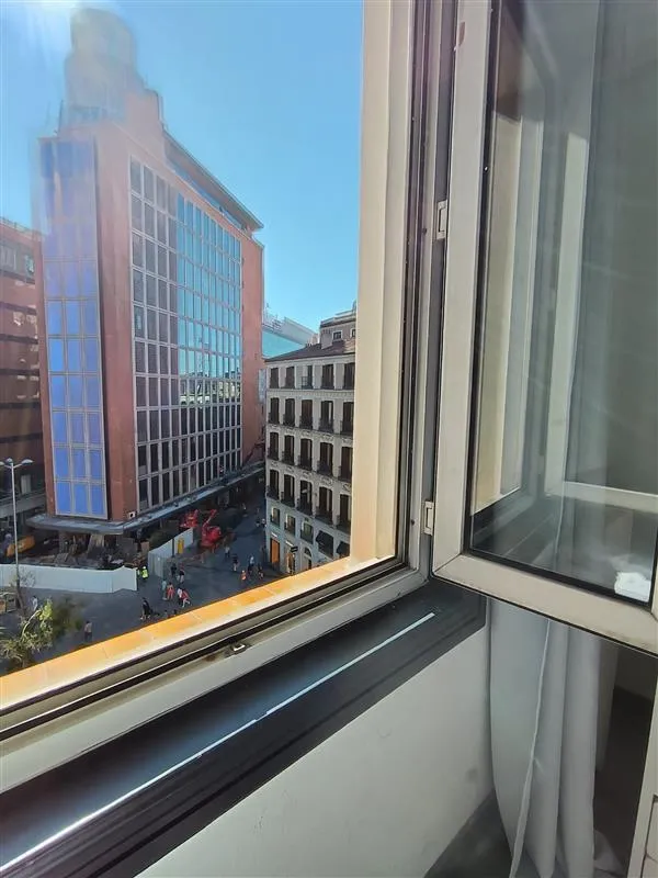 (214) HAB. Plaza Callao - Imagen 3