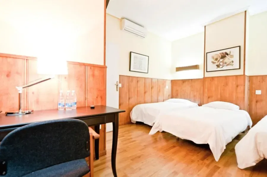 (060) Habitación Plaza - Imagen 3